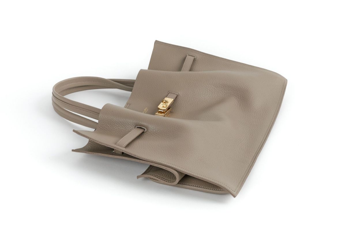 VIOLAd'ORO ヴィオラドーロ TRERO トレロ WフェイストートバッグL V-1497