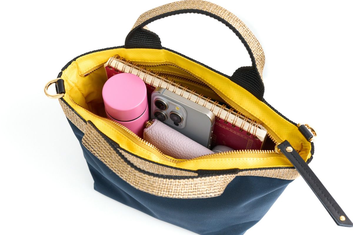 VIOLAd'ORO ヴィオラドーロ GINO ジーノ ナイロン×ゴールドテープトートバッグS V-2036