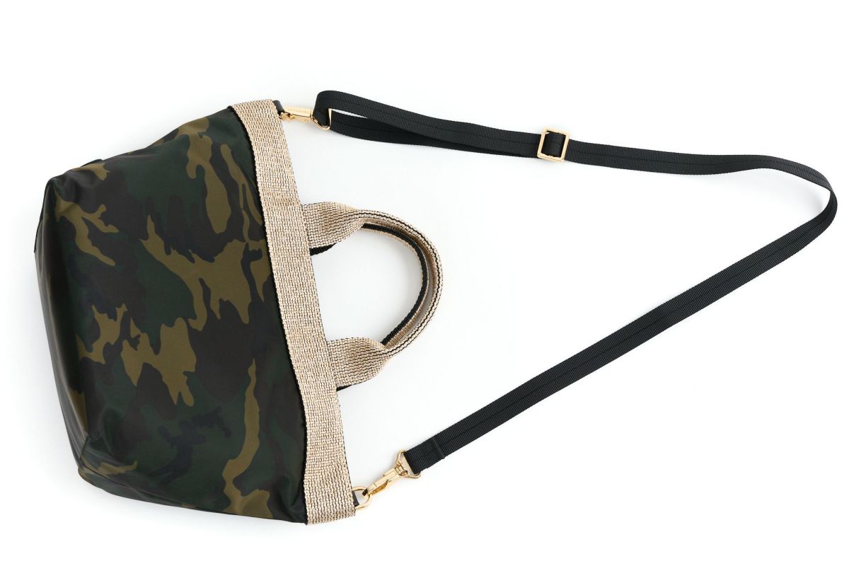 VIOLAd'ORO ヴィオラドーロ GINO ジーノ ナイロン×ゴールドテープトートバッグM V-2037