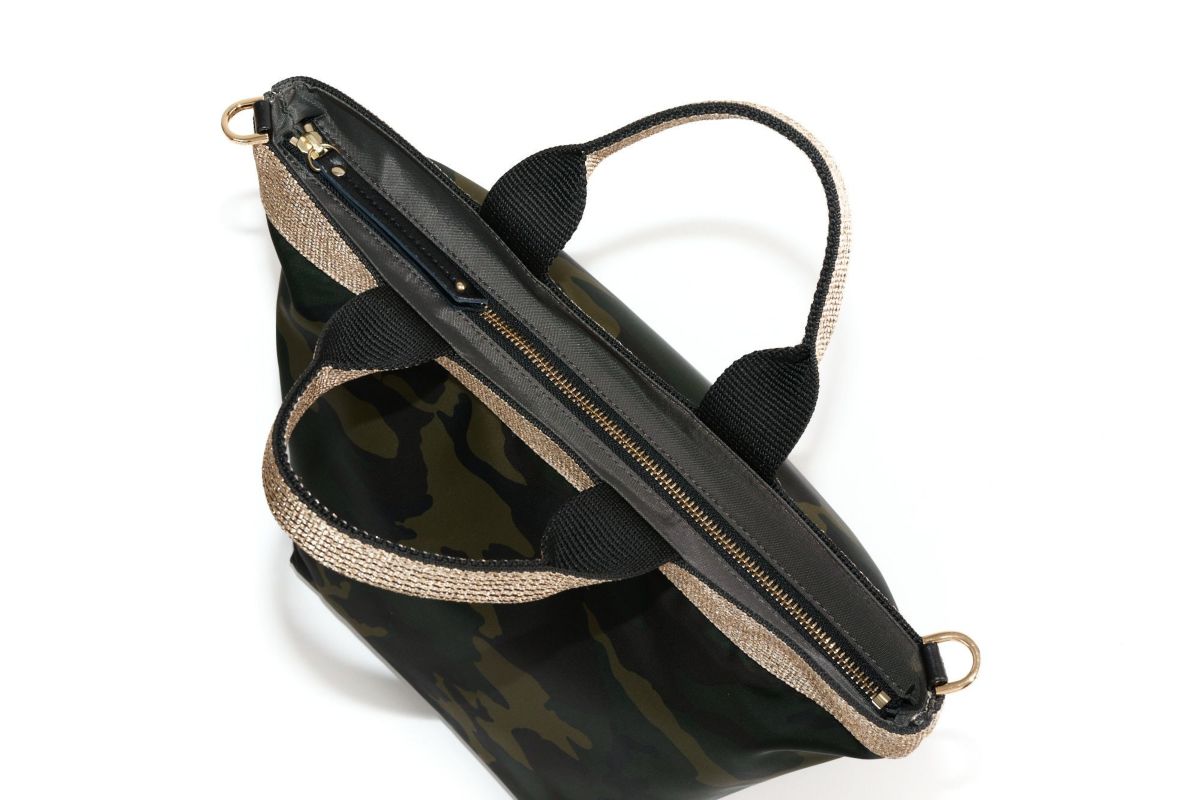 VIOLAd'ORO ヴィオラドーロ GINO ジーノ ナイロン×ゴールドテープトートバッグM V-2037