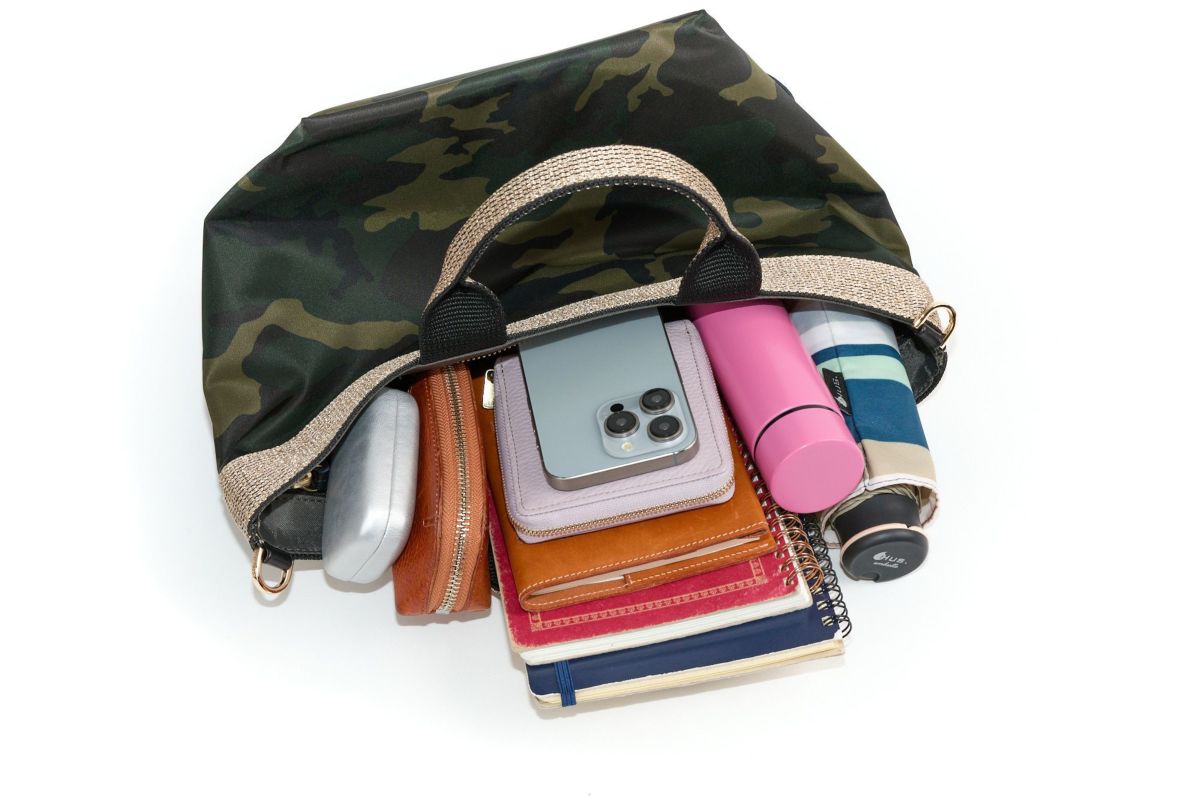 VIOLAd'ORO ヴィオラドーロ GINO ジーノ ナイロン×ゴールドテープトートバッグM V-2037