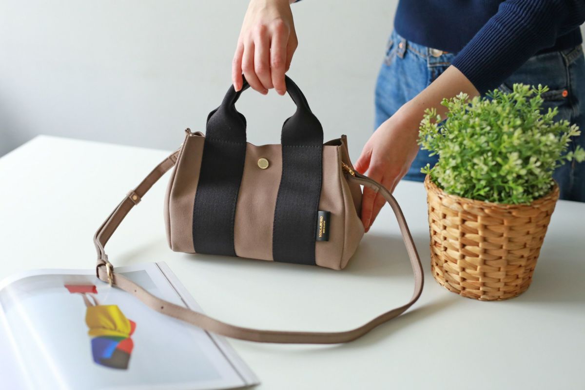 VIOLAd'ORO ヴィオラドーロ GINO ジーノ マイクロファイバースエードトートバッグS V-2075