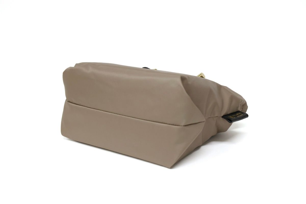 VIOLAd'ORO ヴィオラドーロ BIANCA ビアンカ ノットハンドルトートバッグS V-2174