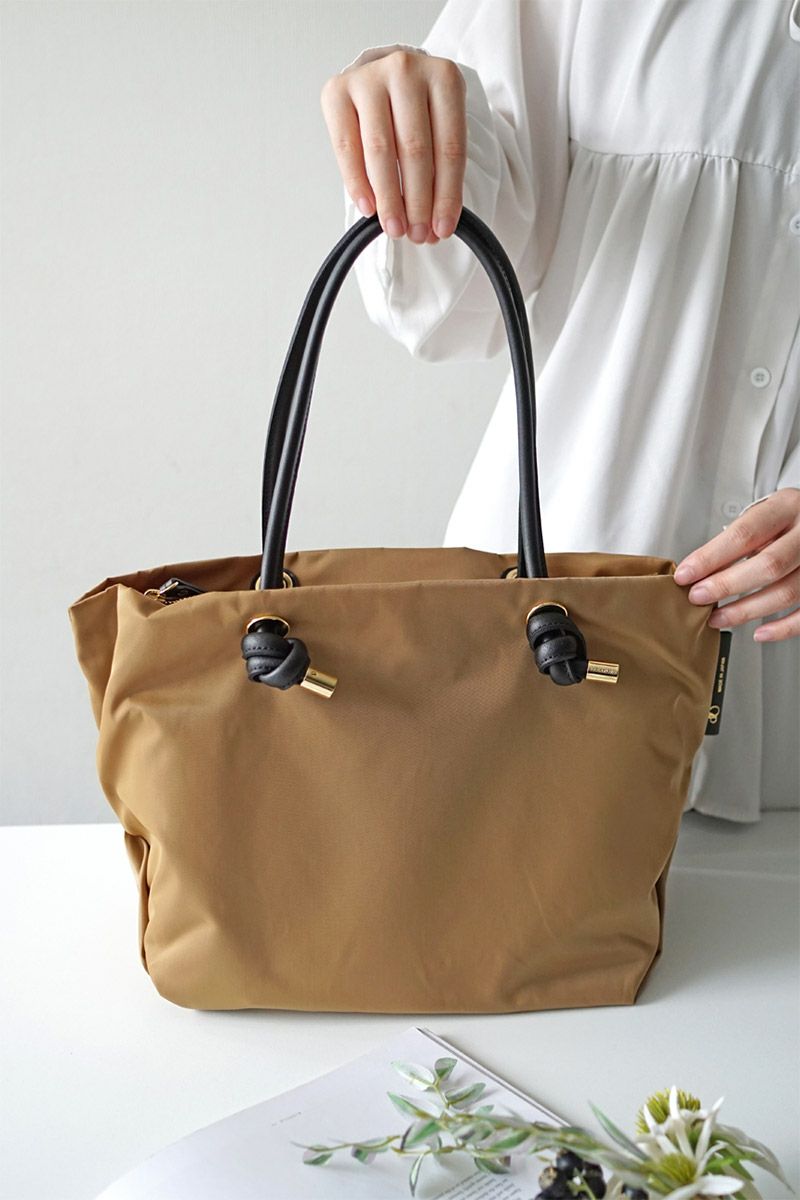 VIOLAd'ORO ヴィオラドーロ BIANCA ビアンカ ノットハンドルトートバッグM V-2175