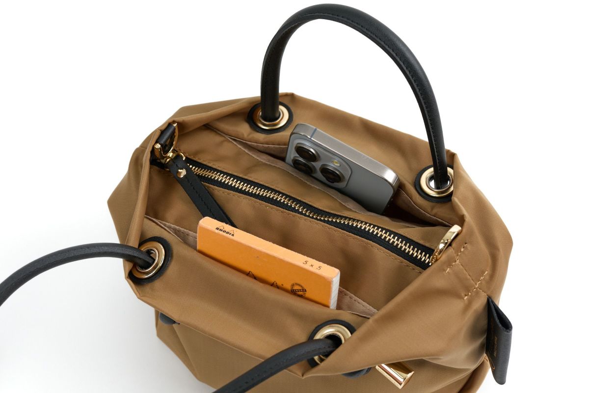 VIOLAd'ORO ヴィオラドーロ BIANCA ビアンカ ノットハンドルトートバッグXS V-2197