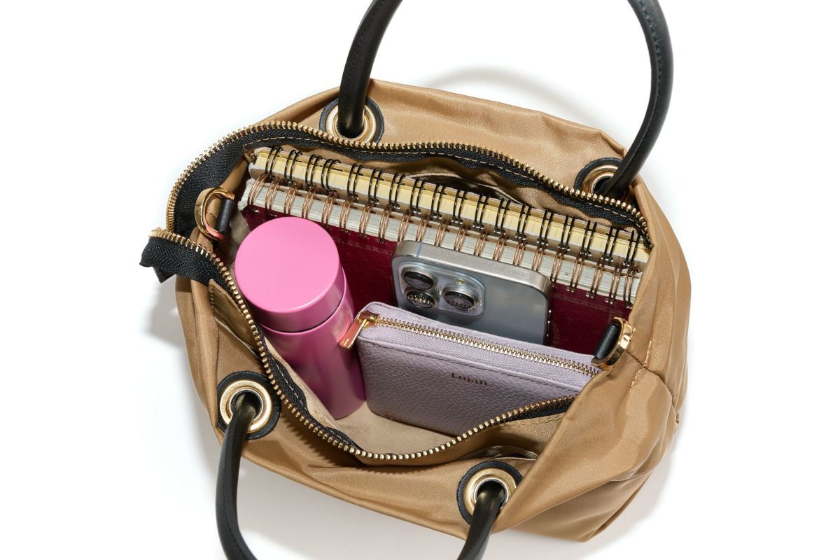 VIOLAd'ORO ヴィオラドーロ BIANCA ビアンカ ノットハンドルトートバッグXS V-2197