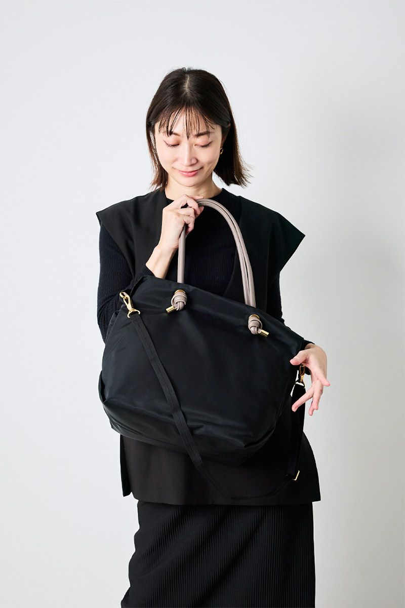 VIOLAd'ORO ヴィオラドーロ BIANCA ビアンカ ノットハンドルトートバッグML V-2204