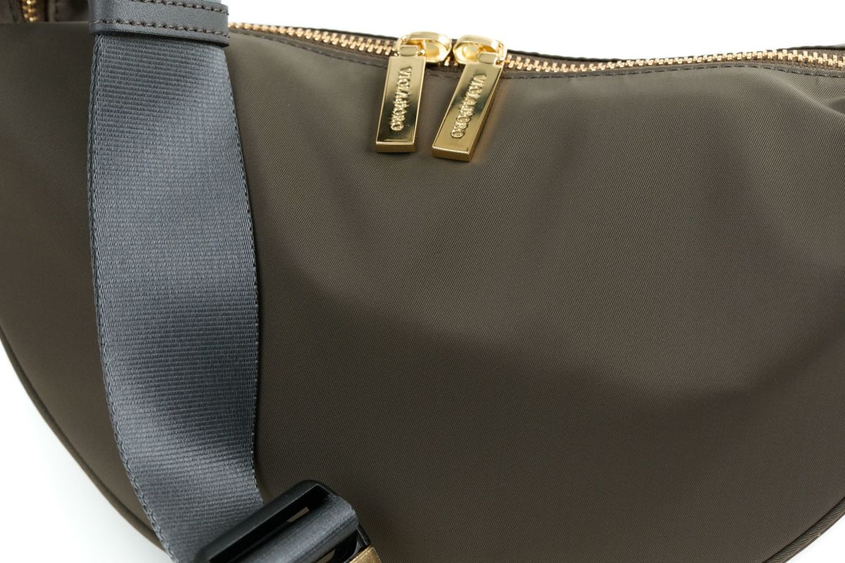 VIOLAd'ORO ヴィオラドーロ BIANCA ビアンカ ボディバッグ V-2247