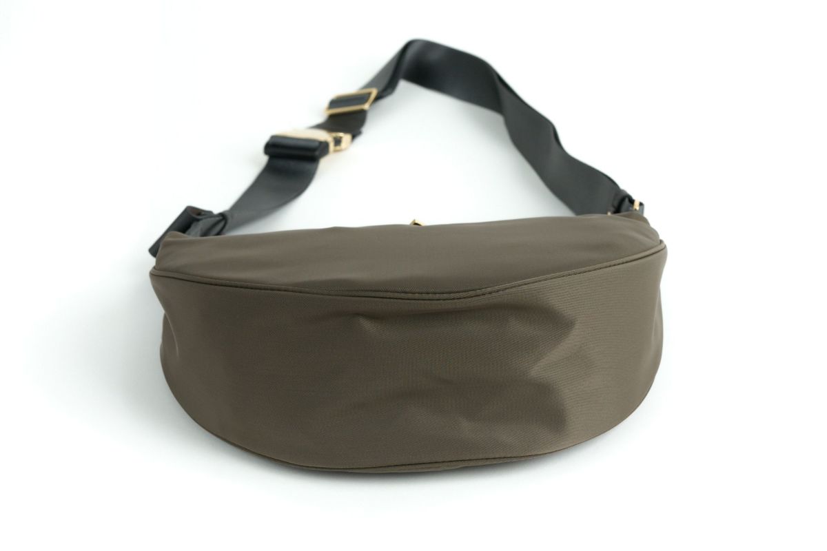 VIOLAd'ORO ヴィオラドーロ BIANCA ビアンカ ボディバッグ V-2247