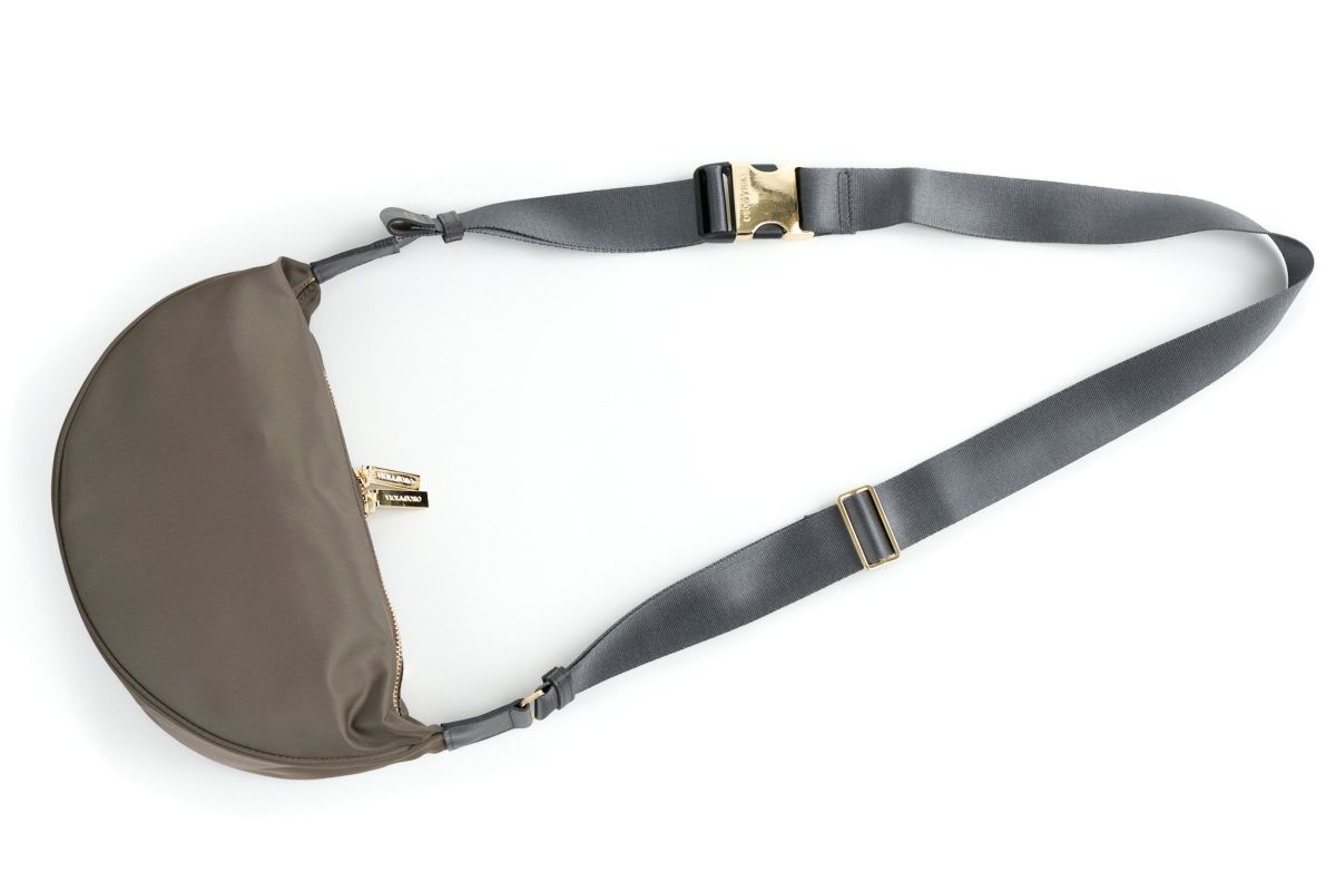 VIOLAd'ORO ヴィオラドーロ BIANCA ビアンカ ボディバッグ V-2247