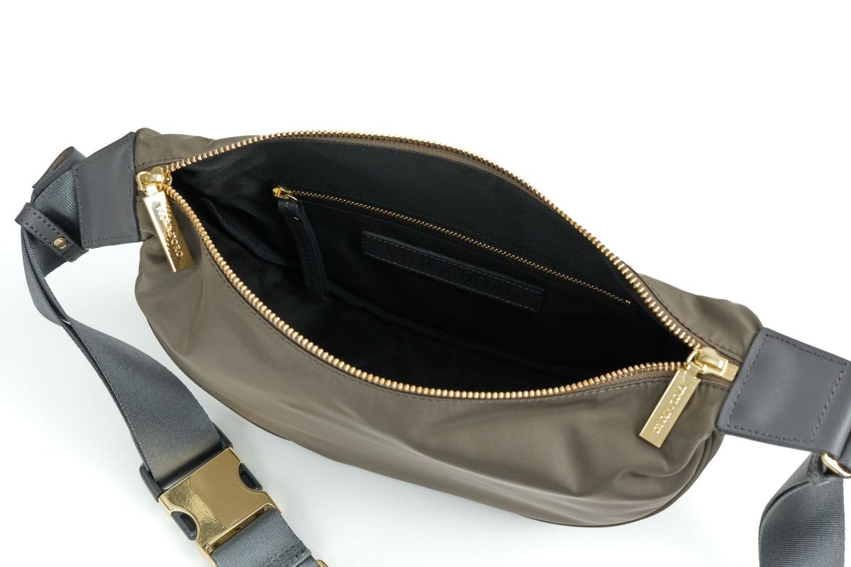 VIOLAd'ORO ヴィオラドーロ BIANCA ビアンカ ボディバッグ V-2247