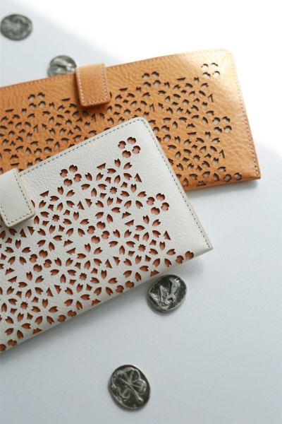 genten ゲンテン Flutter cut work フラッターカットワーク 薄型長財布 49595