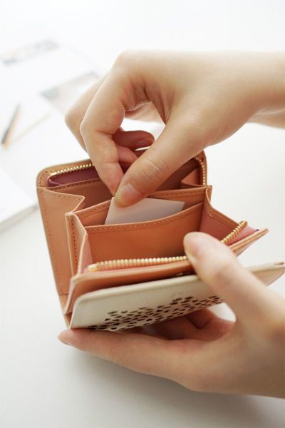genten ゲンテン Flutter cut work フラッターカットワーク 小銭入れ付き二つ折り財布 49596