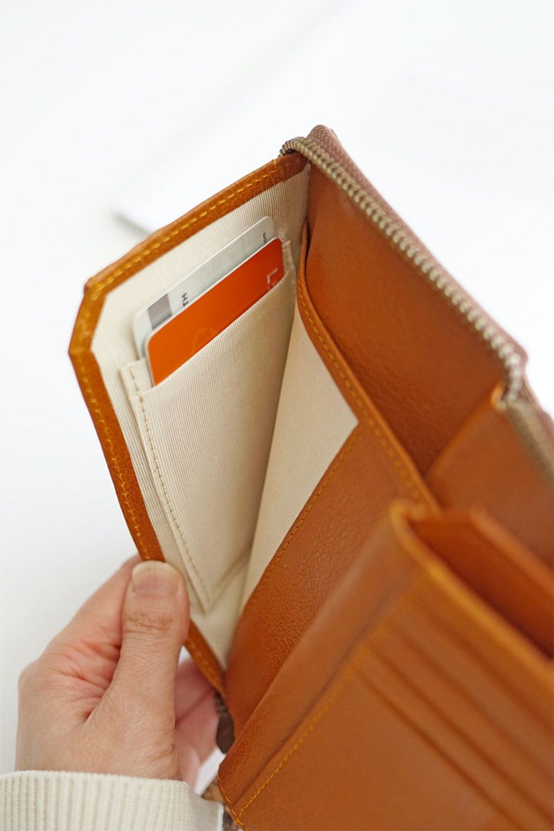 VIA DOAN ヴィア ドアン Map マップ 小銭入れ付き二つ折り財布（ラウンドファスナー式 ） 367