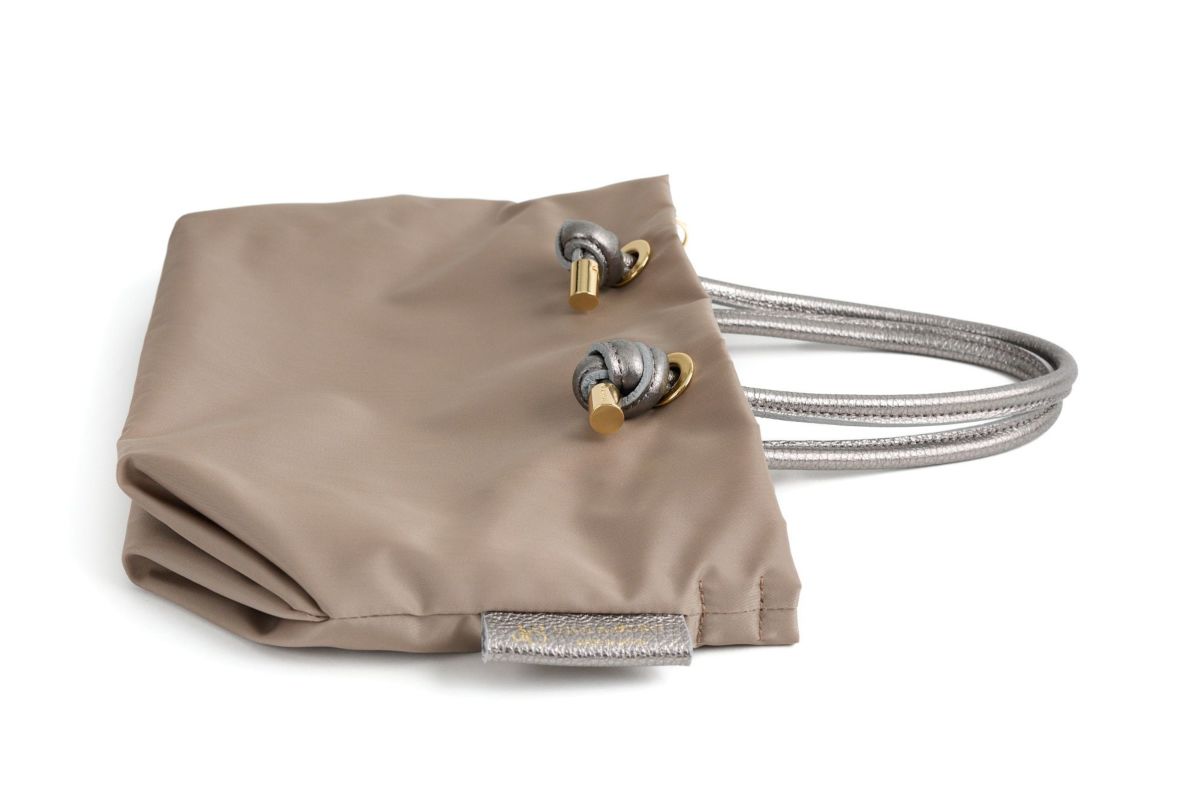 VIOLAd'ORO ヴィオラドーロ BIANCA ビアンカ ノットハンドルトートバッグS V-2224