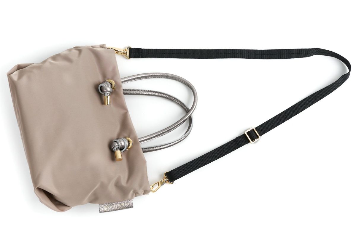 VIOLAd'ORO ヴィオラドーロ BIANCA ビアンカ ノットハンドルトートバッグS V-2224