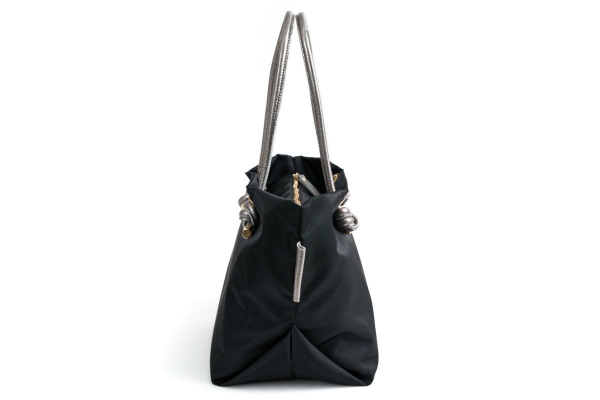 VIOLAd'ORO ヴィオラドーロ BIANCA ビアンカ ノットハンドルトートバッグM V-2225