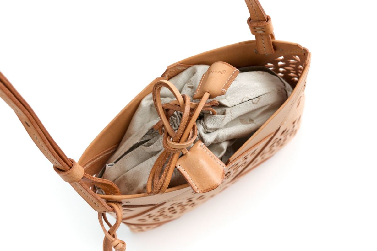 genten ゲンテン Flutter Bascket フラッターバスケット ショルダーバッグ 49576