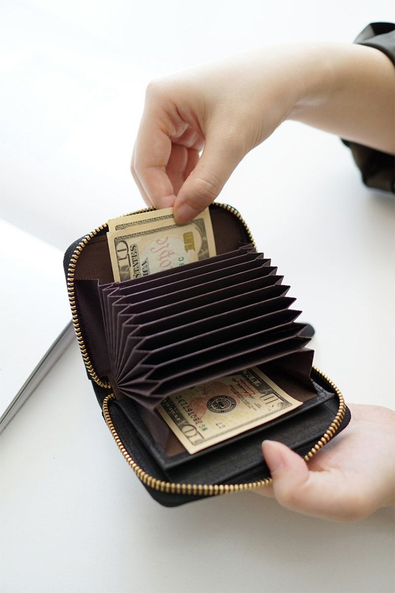 CLEDRAN クレドラン TANTE タンテ 小銭入れ付き二つ折り財布（ラウンドファスナー式 ） CR-CL3822