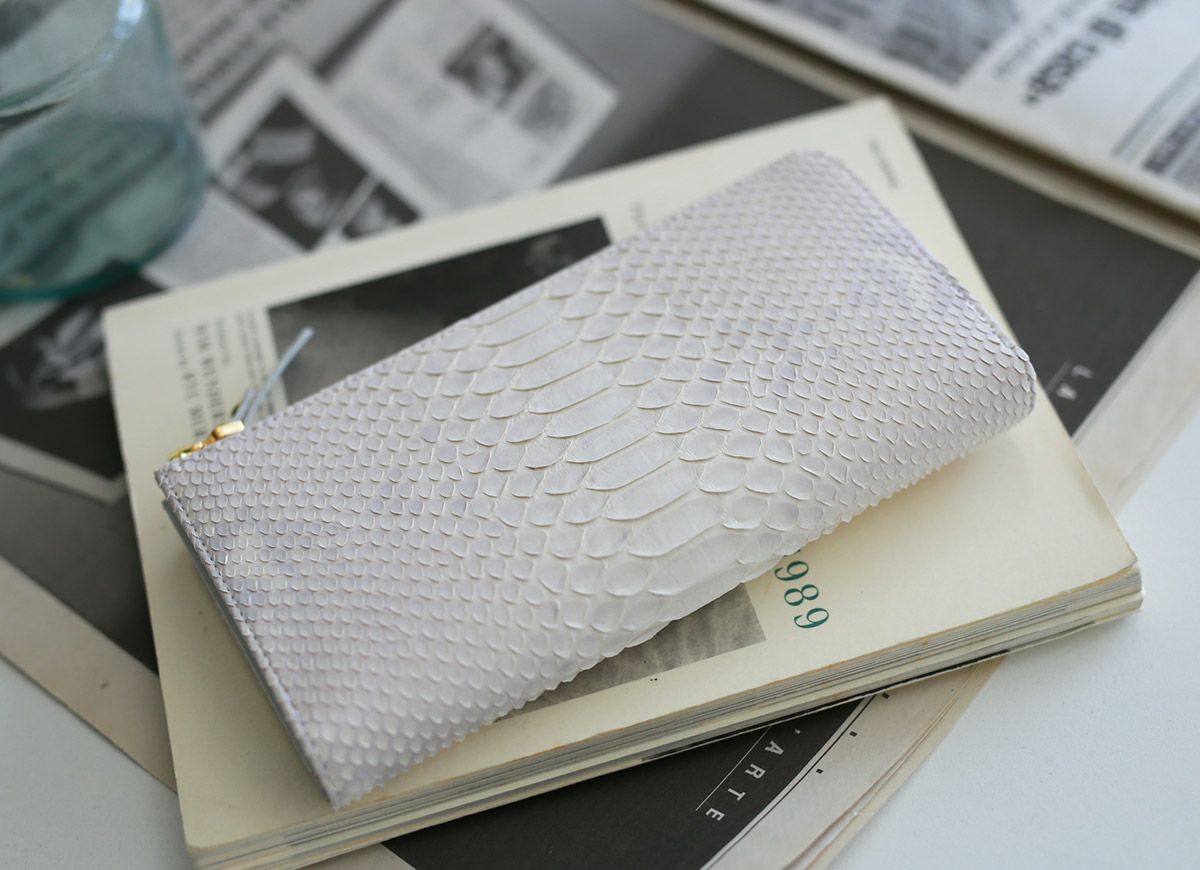 VIA DOAN ヴィア ドアン Bran python ブランパイソン 小銭入れ付き長財布 452