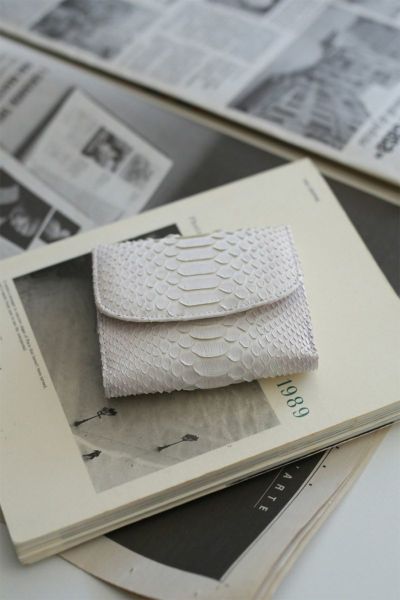 VIA DOAN ヴィア ドアン Bran python ブランパイソン 小銭入れ付き二つ折り財布 453