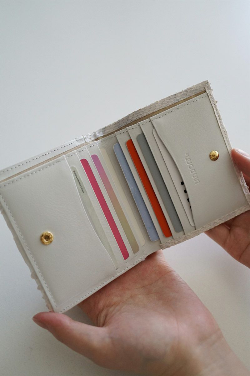 VIA DOAN ヴィア ドアン Bran python ブランパイソン 小銭入れ付き二つ折り財布 453