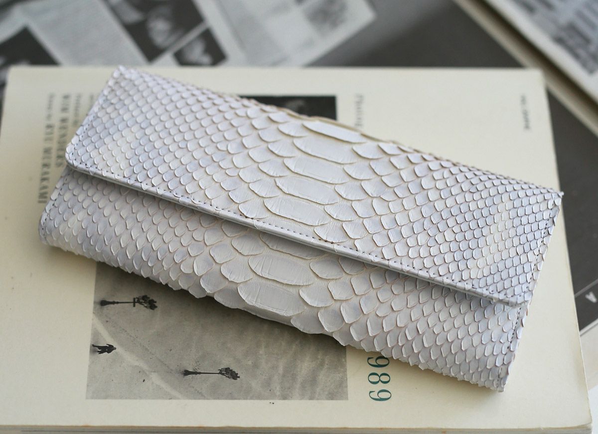 VIA DOAN ヴィア ドアン Bran python ブランパイソン 小銭入れ付き長財布 457