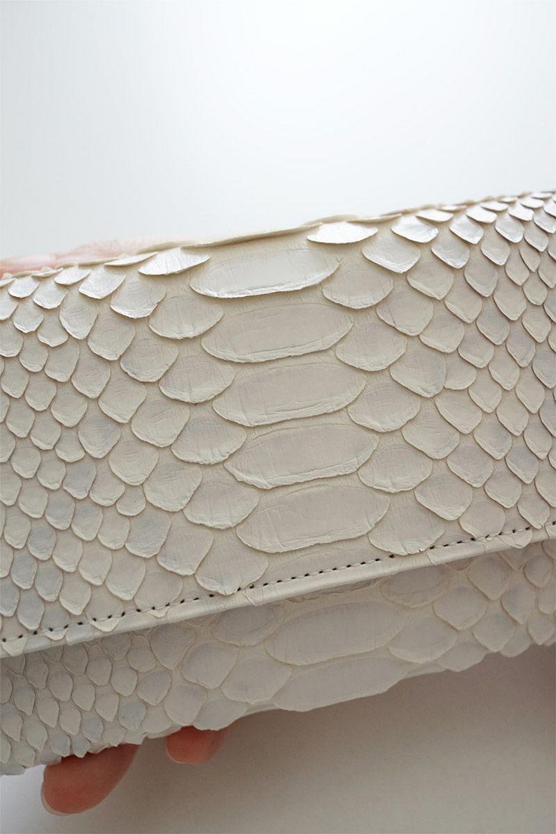 VIA DOAN ヴィア ドアン Bran python ブランパイソン 小銭入れ付き長財布 457