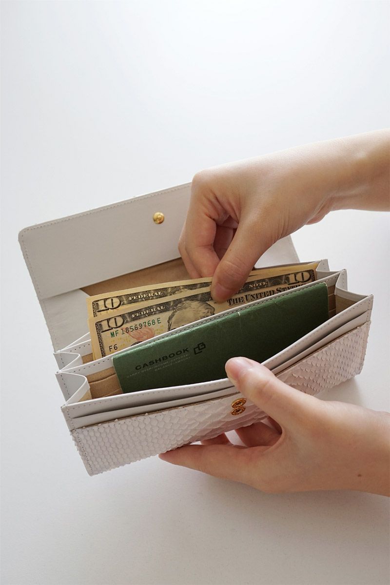 VIA DOAN ヴィア ドアン Bran python ブランパイソン 小銭入れ付き長財布 457