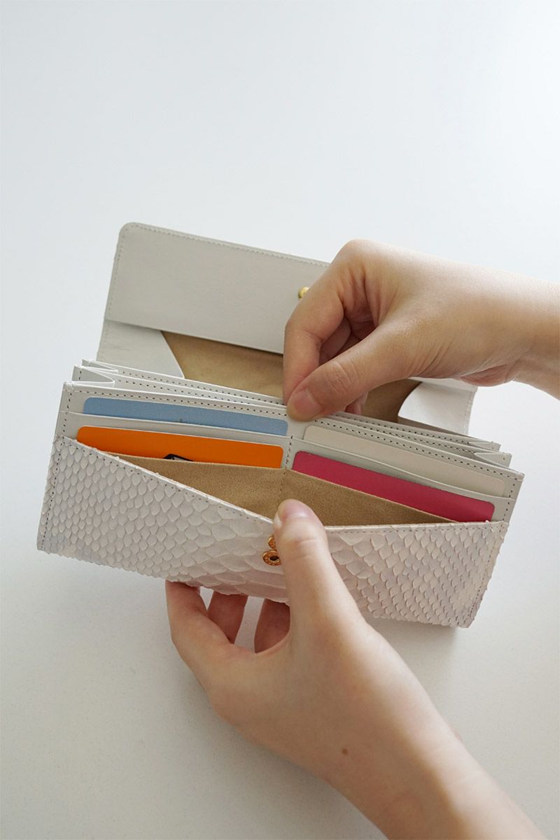 VIA DOAN ヴィア ドアン Bran python ブランパイソン 小銭入れ付き長財布 457