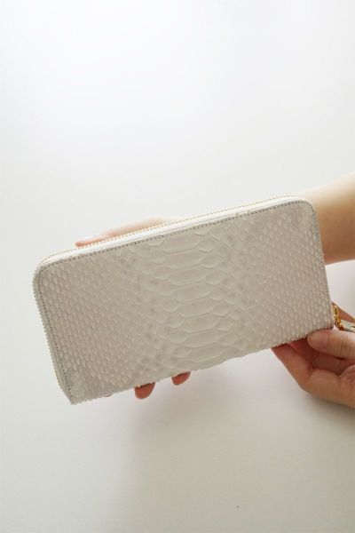 VIA DOAN ヴィア ドアン Bran python ブランパイソン 小銭入れ付き長財布（ラウンドファスナー式 ） 466