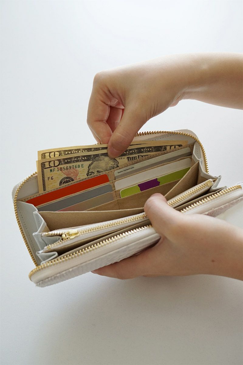 VIA DOAN ヴィア ドアン Bran python ブランパイソン 小銭入れ付き長財布（ラウンドファスナー式 ） 466