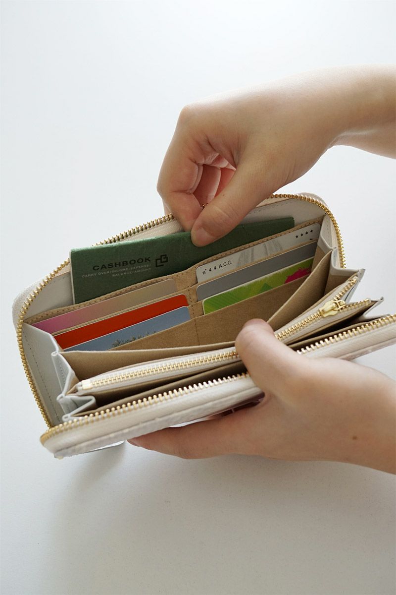 VIA DOAN ヴィア ドアン Bran python ブランパイソン 小銭入れ付き長財布（ラウンドファスナー式 ） 466