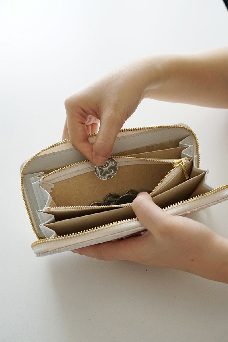 VIA DOAN ヴィア ドアン Bran python ブランパイソン 小銭入れ付き長財布（ラウンドファスナー式 ） 466