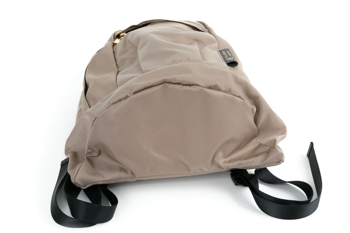 VIOLAd'ORO ヴィオラドーロ GINO ジーノ ナイロンバックパック V-2134