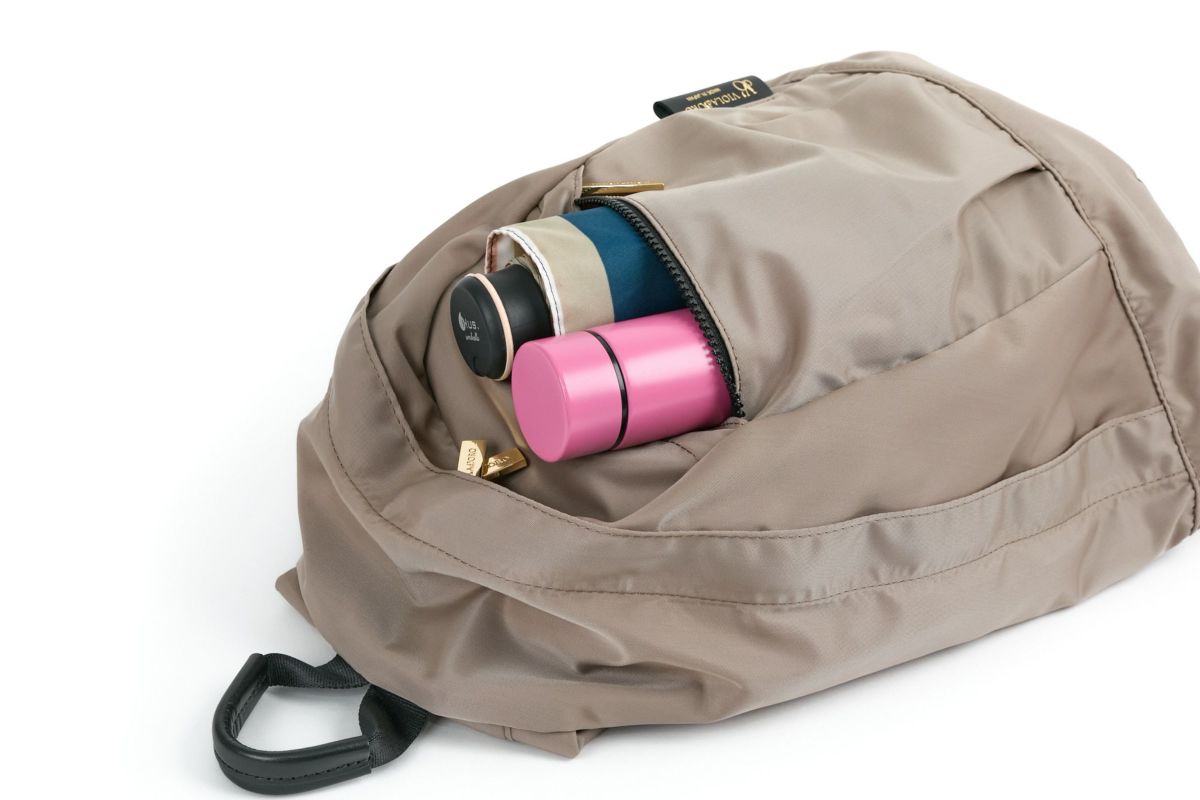 VIOLAd'ORO ヴィオラドーロ GINO ジーノ ナイロンバックパック V-2134