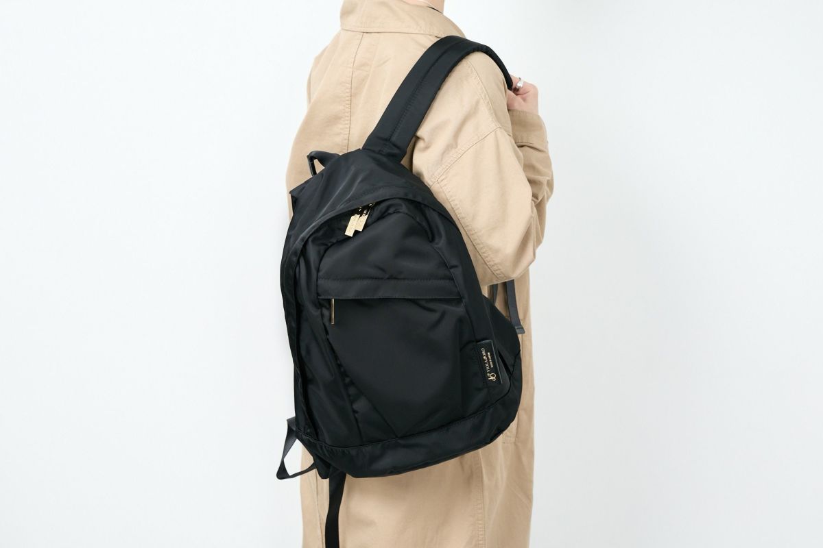 VIOLAd'ORO ヴィオラドーロ GINO ジーノ ナイロンバックパック V-2134