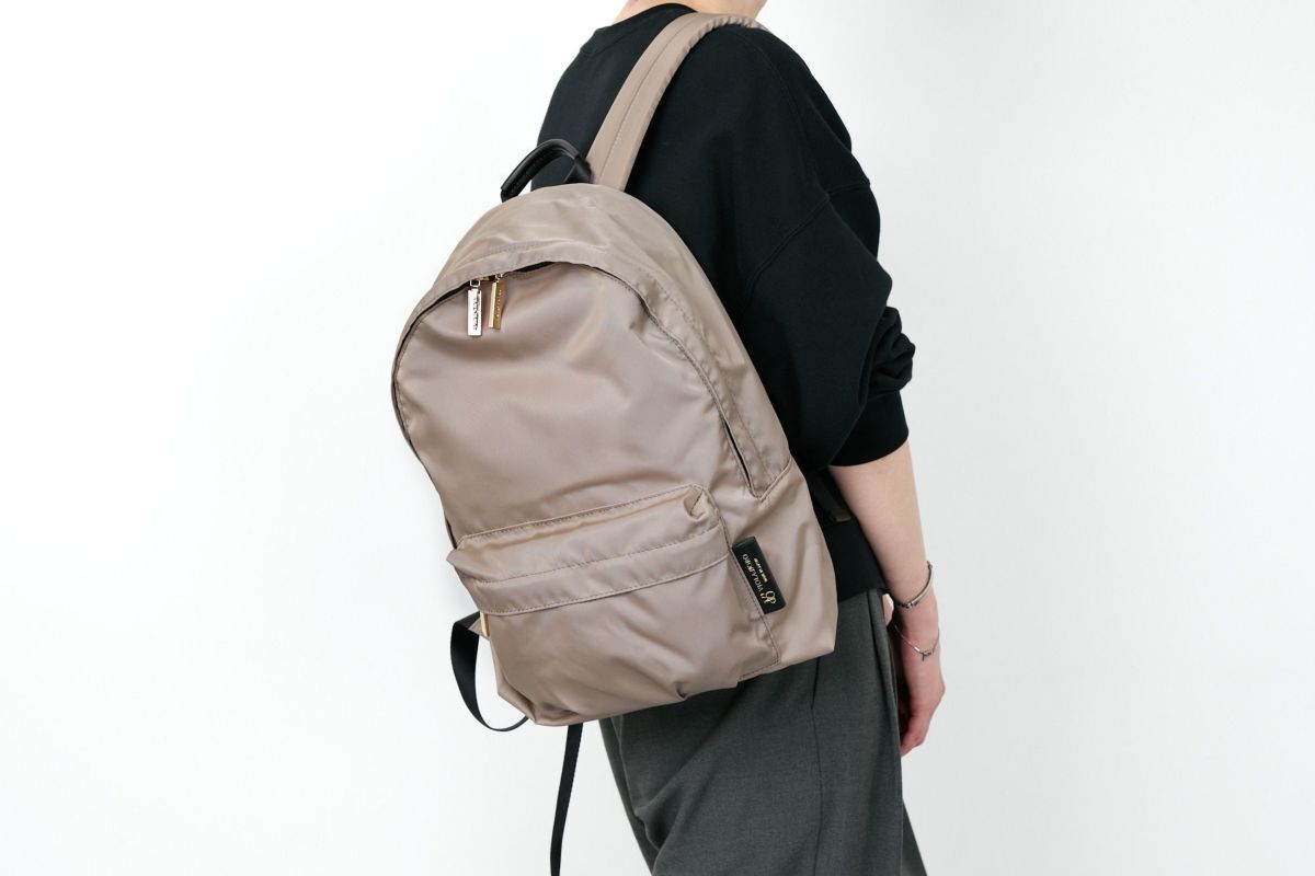 VIOLAd'ORO ヴィオラドーロ GINO ジーノ ナイロンバックパック V-2209