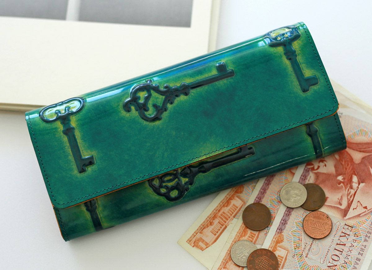 VIA DOAN ヴィア ドアン Retro レトロ 小銭入れ付き長財布 746