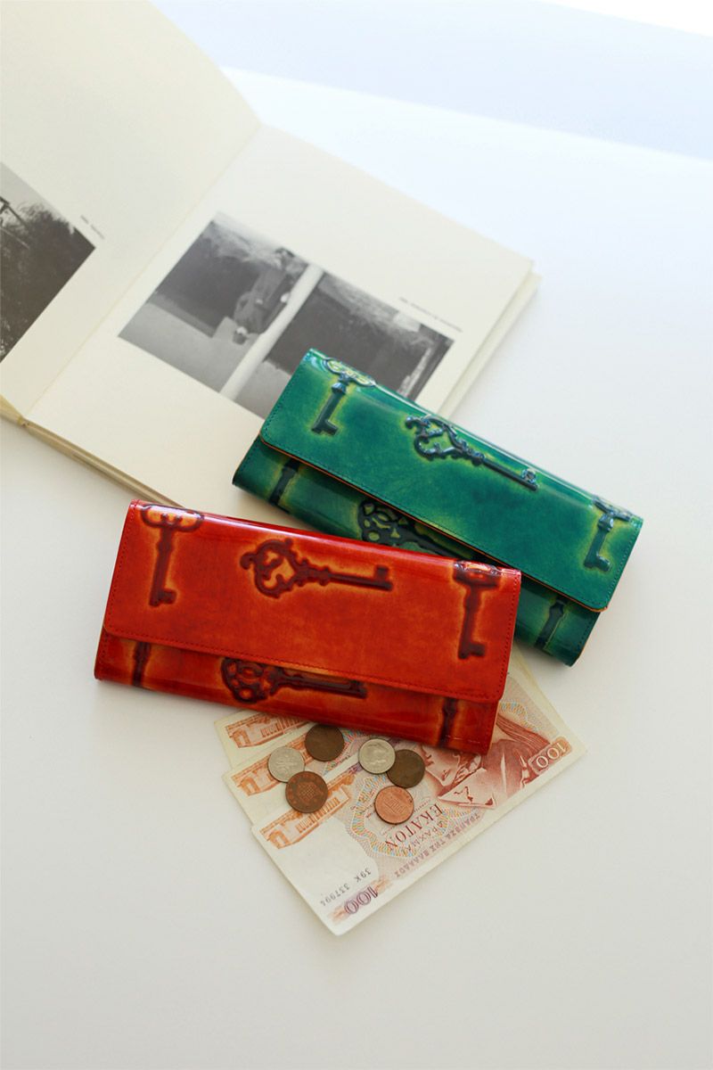 VIA DOAN ヴィア ドアン Retro レトロ 小銭入れ付き長財布 746