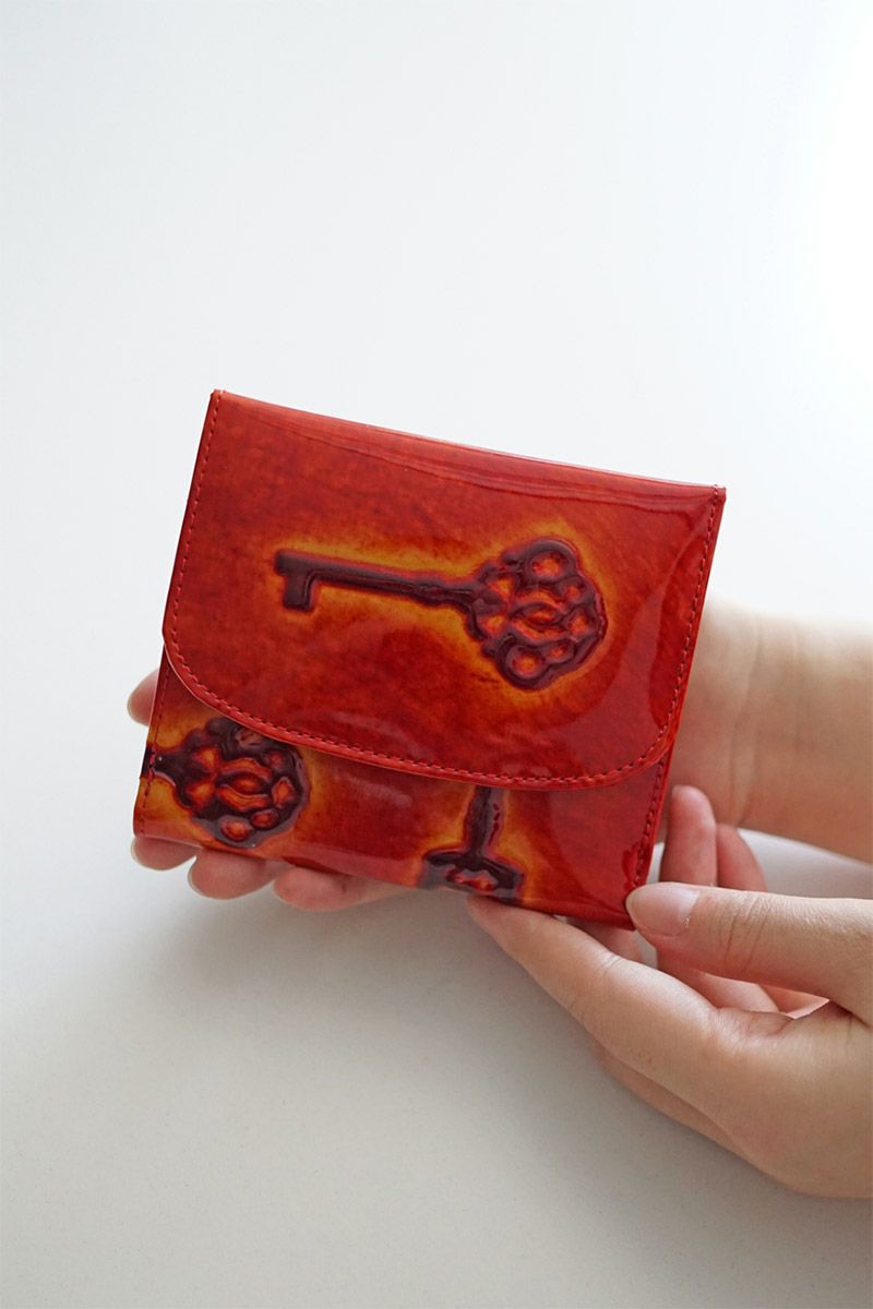 VIA DOAN ヴィア ドアン Retro レトロ 小銭入れ付き二つ折り財布 747