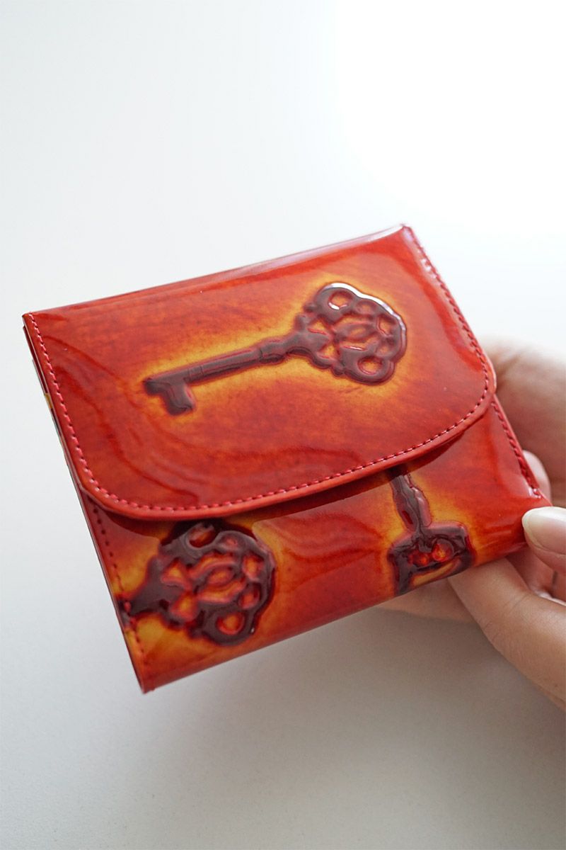 VIA DOAN ヴィア ドアン Retro レトロ 小銭入れ付き二つ折り財布 747