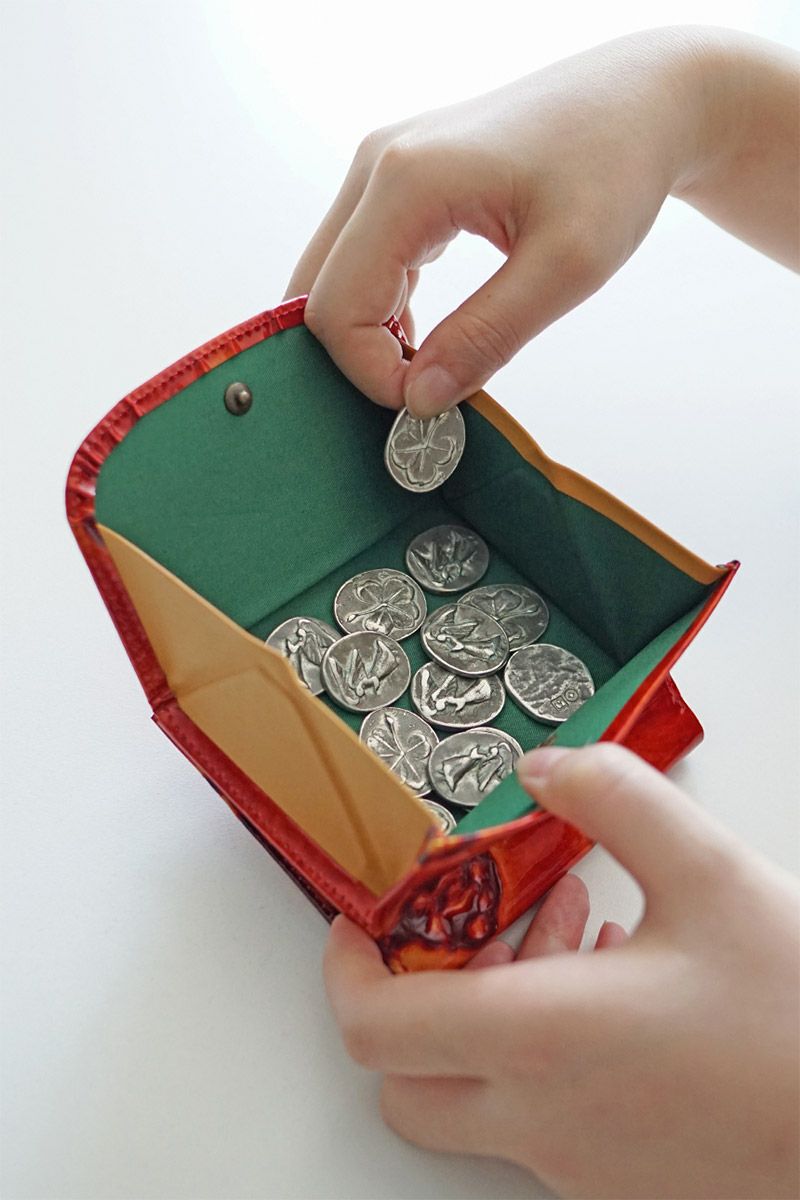 VIA DOAN ヴィア ドアン Retro レトロ 小銭入れ付き二つ折り財布 747