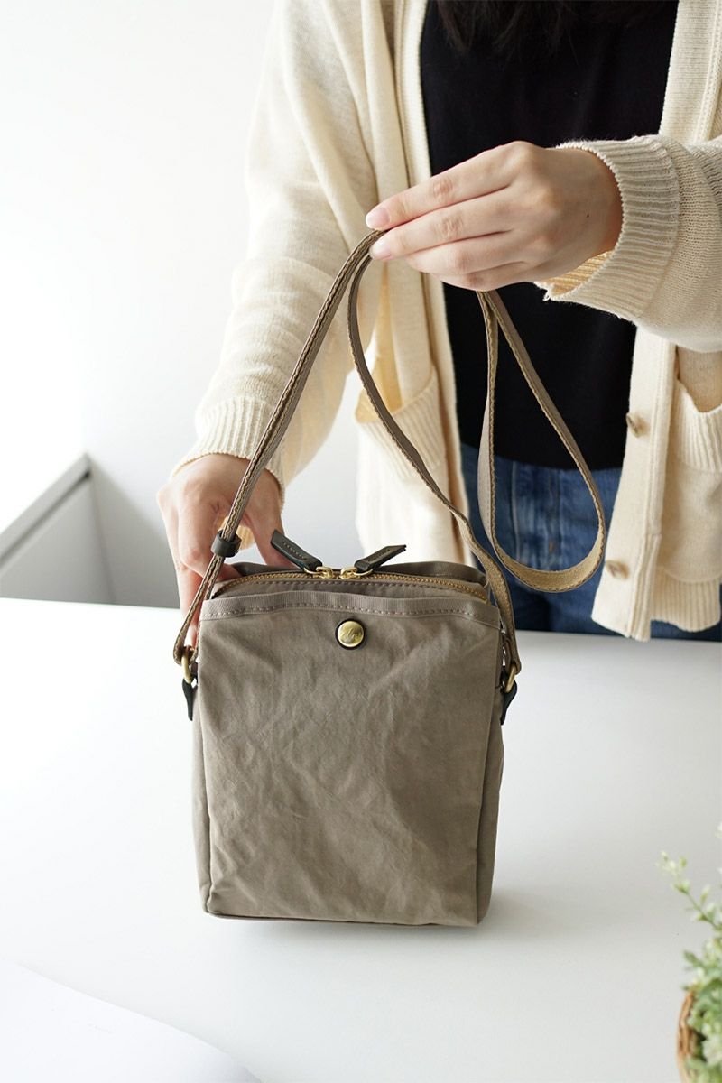 BAGGY'S ANNEX バギーズアネックス MIGAL ミガル 縦長ショルダーバッグ LGRN-2900