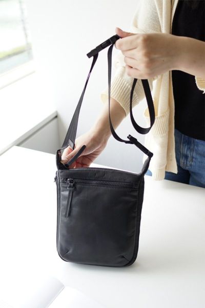 BAGGY'S ANNEX バギーズアネックス グロッシー 2WAYショルダーバッグ LZKM-1500