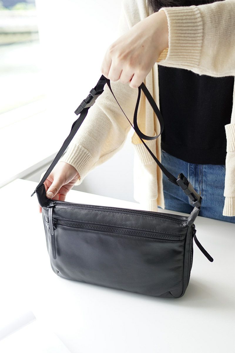 BAGGY'S ANNEX バギーズアネックス グロッシー 2WAYショルダーバッグ LZKM-1502