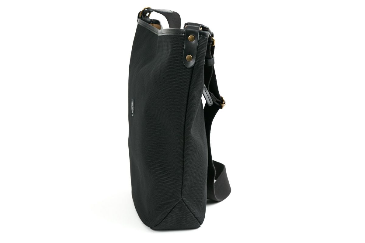 CLEDRAN クレドラン GRAN グラン ショルダーバッグ CR-CL3858