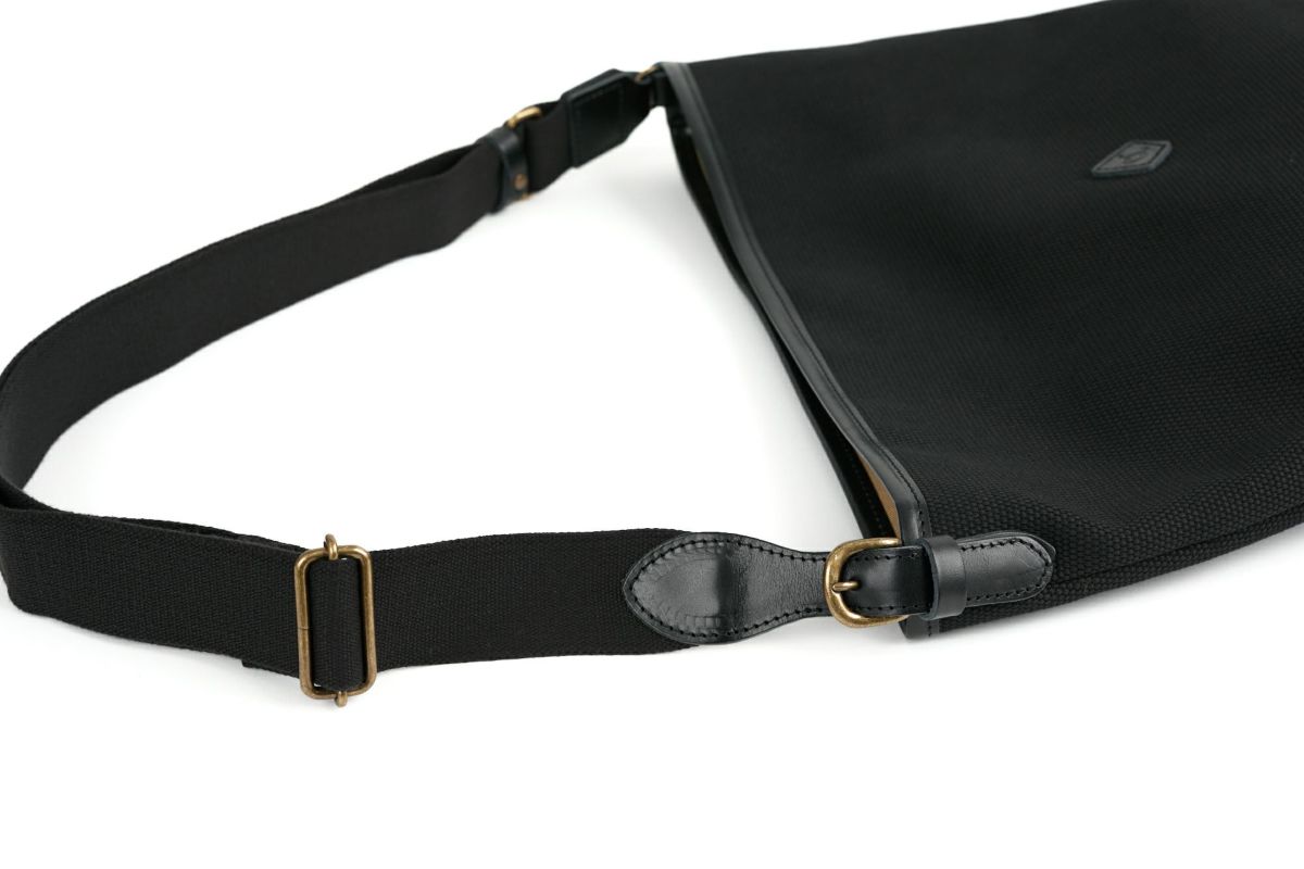 CLEDRAN クレドラン GRAN グラン ショルダーバッグ CR-CL3858