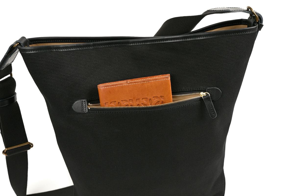 CLEDRAN クレドラン GRAN グラン ショルダーバッグ CR-CL3858