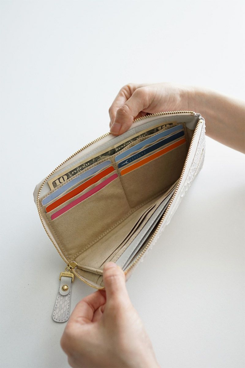 VIA DOAN ヴィア ドアン Bran python ブランパイソン 小銭入れ付き長財布（L字ファスナー式） 451